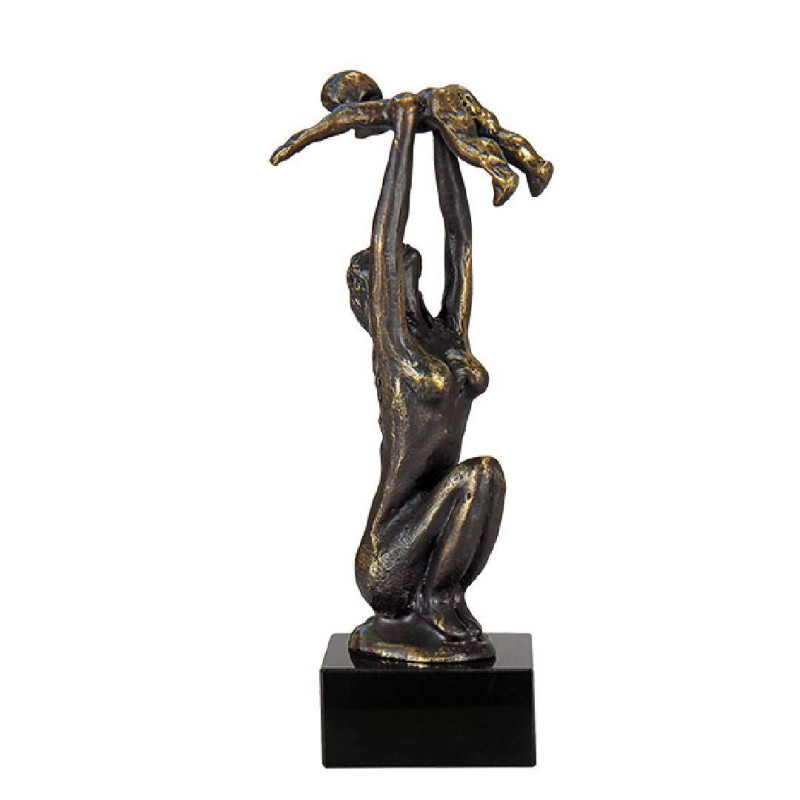 Gerard: Escultura "Amor de Madre"